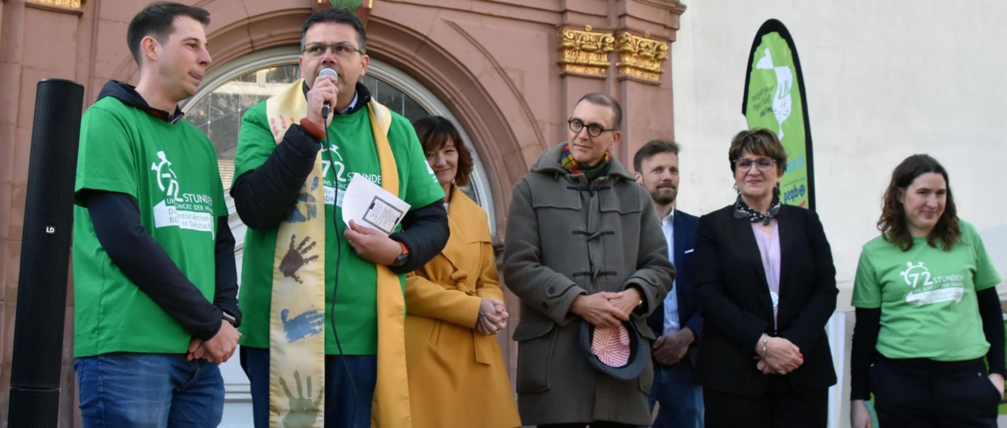 Das Bild zeigt eine Aktionsgruppe bei der 72 Stunden Aktion