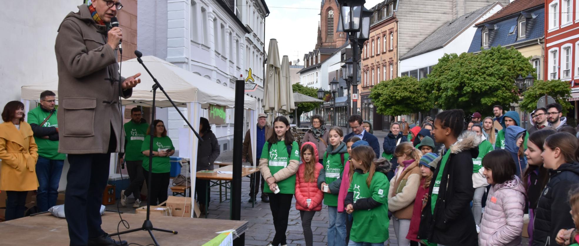 Das Bild zeigt eine Aktionsgruppe bei der 72 Stunden Aktion