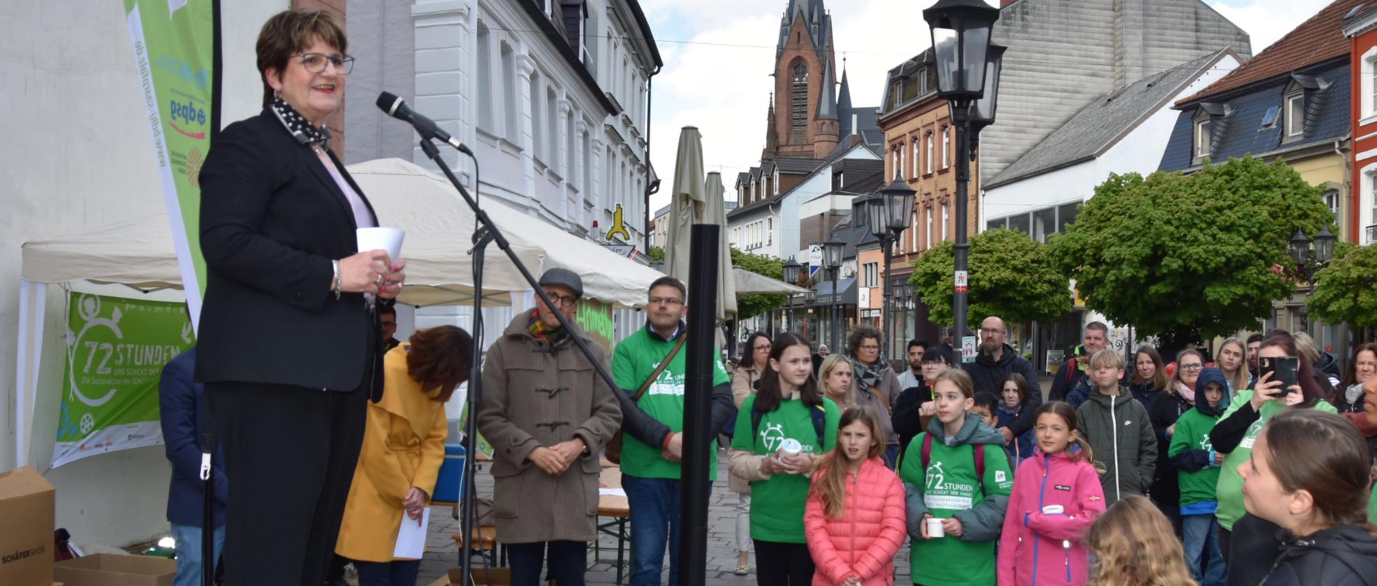 Das Bild zeigt eine Aktionsgruppe bei der 72 Stunden Aktion
