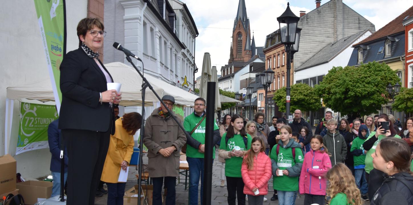 Das Bild zeigt eine Aktionsgruppe bei der 72 Stunden Aktion