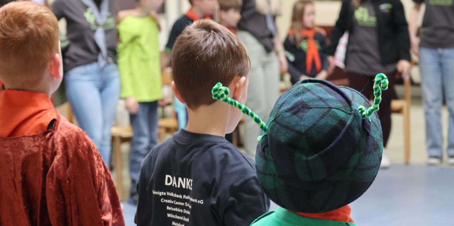 Das Bild zeigt eine Aktionsgruppe bei der 72 Stunden Aktion