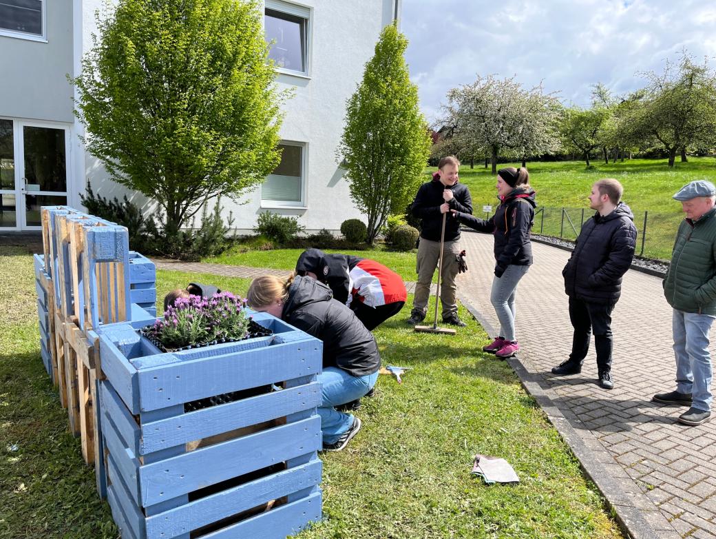 Das Bild zeigt eine Aktionsgruppe bei der 72 Stunden Aktion