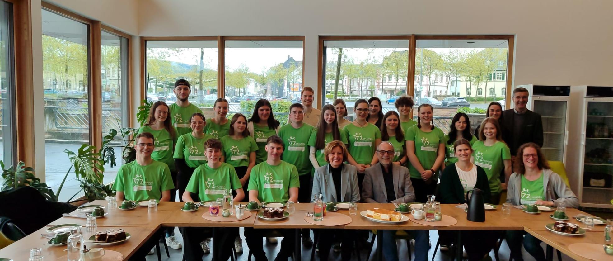 Das Bild zeigt eine Aktionsgruppe bei der 72 Stunden Aktion