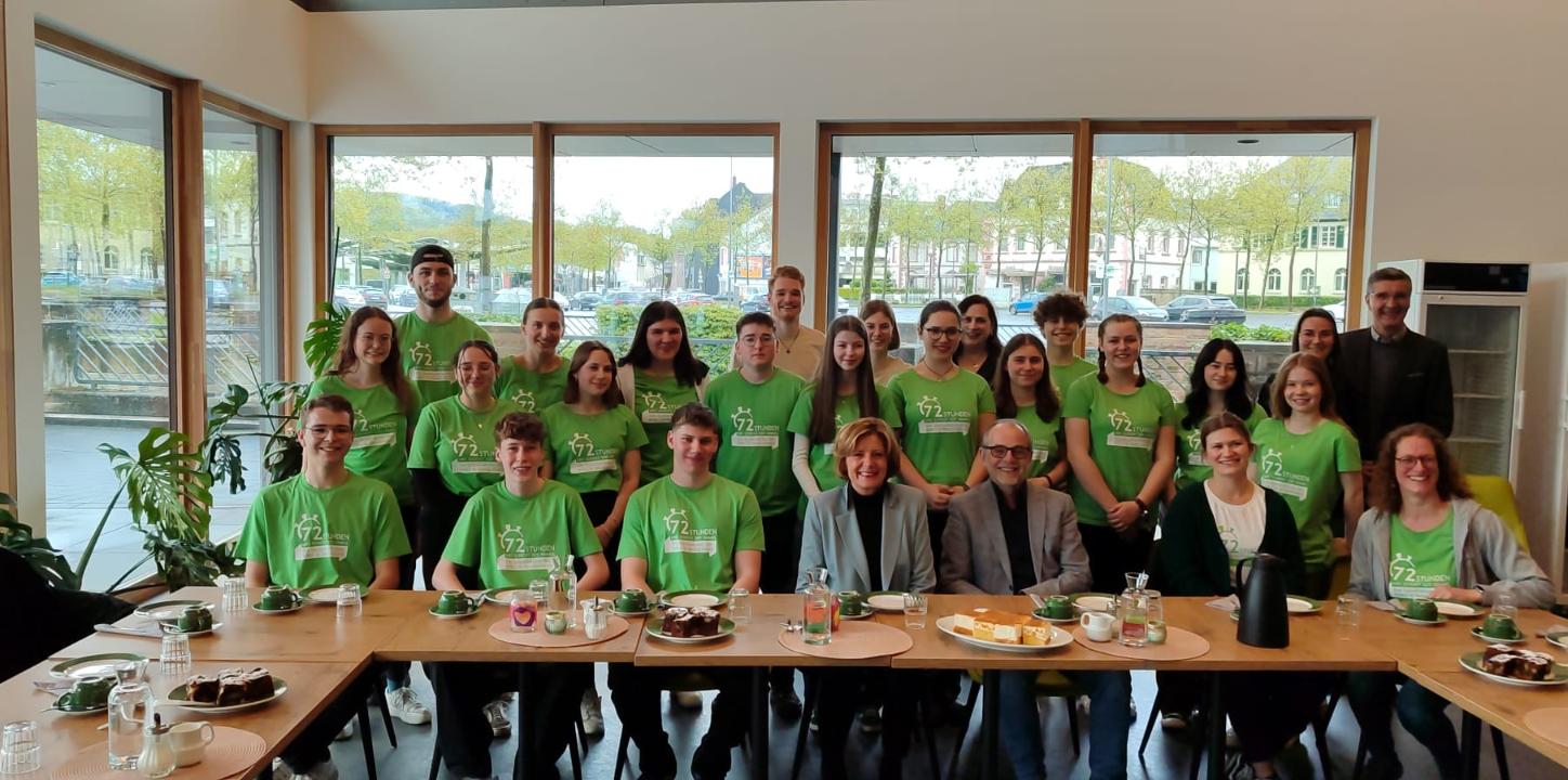 Das Bild zeigt eine Aktionsgruppe bei der 72 Stunden Aktion
