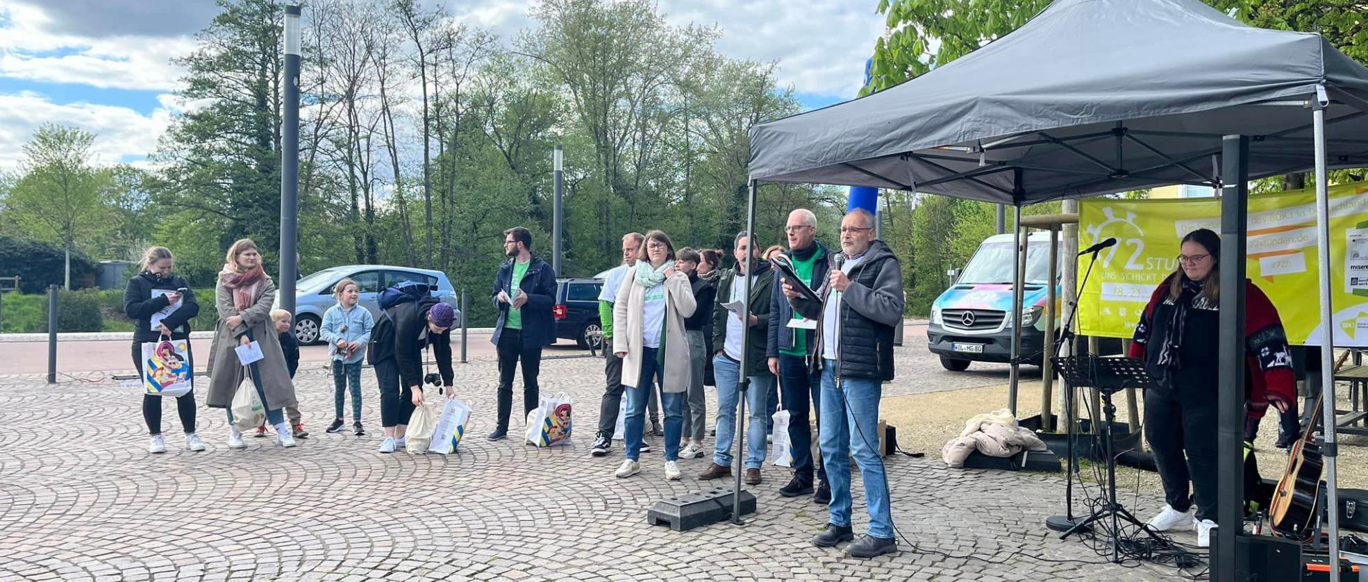 Das Bild zeigt eine Aktionsgruppe bei der 72 Stunden Aktion