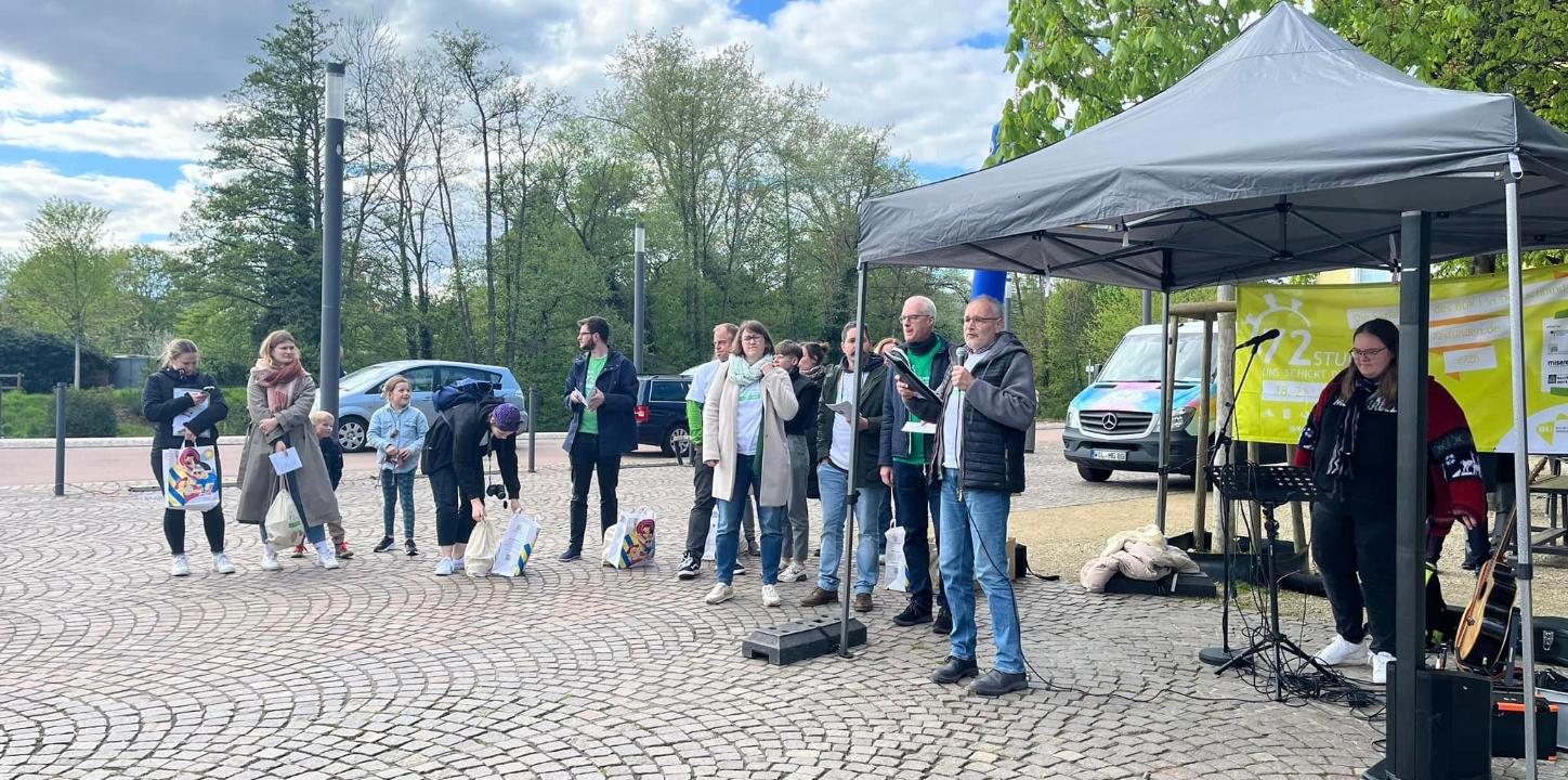 Das Bild zeigt eine Aktionsgruppe bei der 72 Stunden Aktion