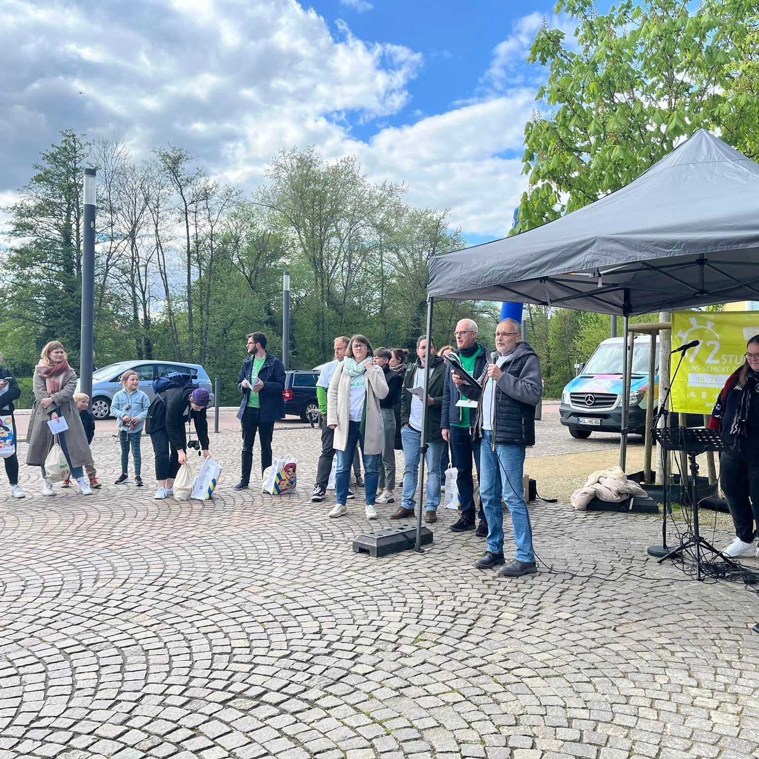 Das Bild zeigt eine Aktionsgruppe bei der 72 Stunden Aktion