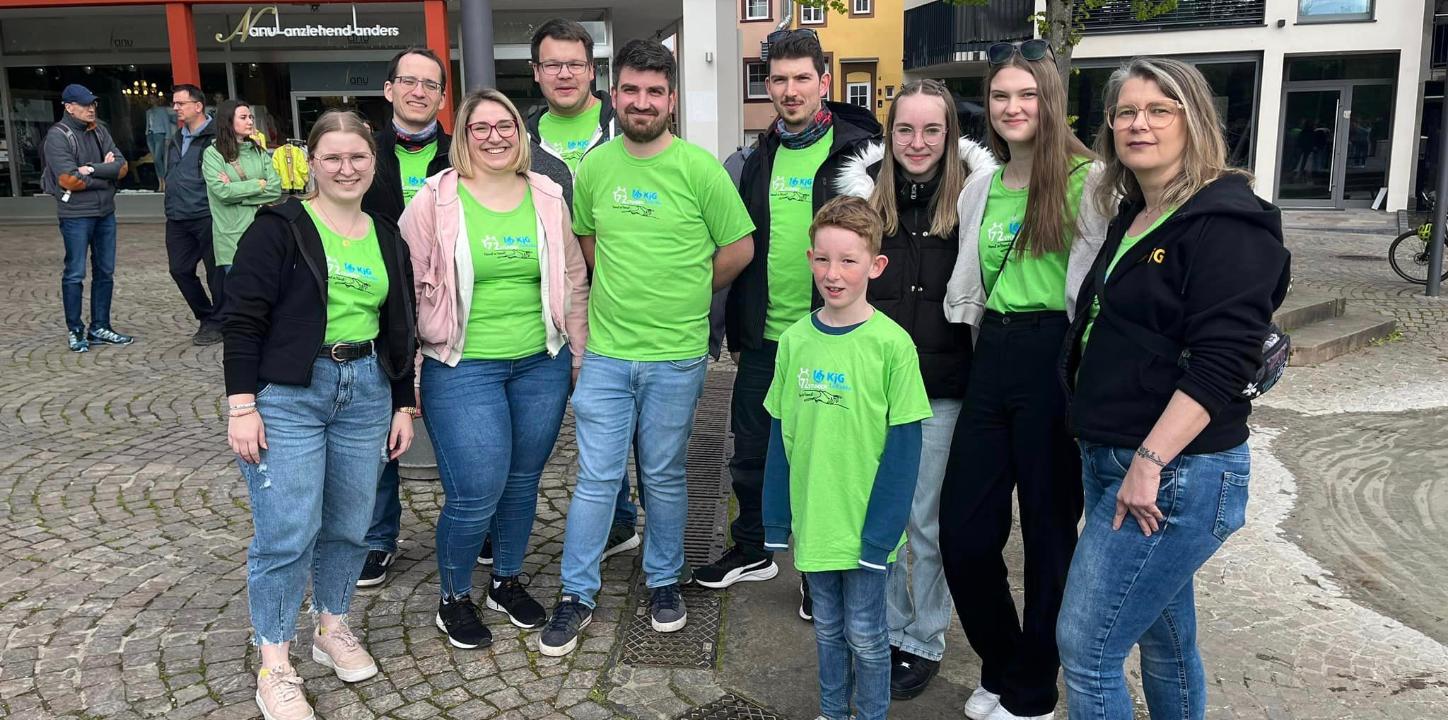 Das Bild zeigt eine Aktionsgruppe bei der 72 Stunden Aktion