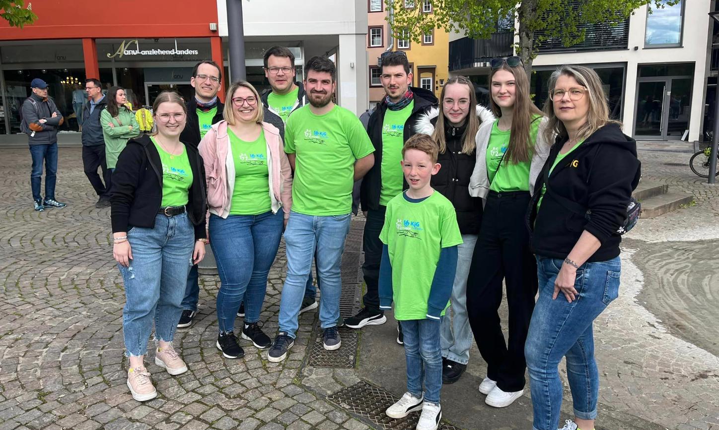 Das Bild zeigt eine Aktionsgruppe bei der 72 Stunden Aktion