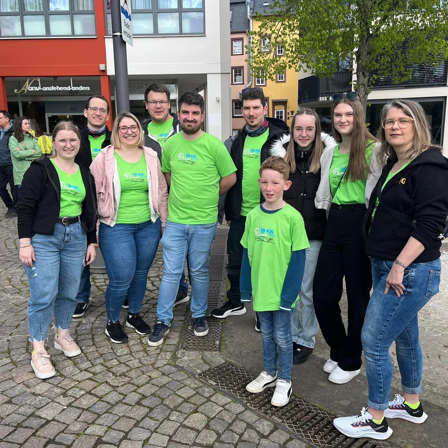 Das Bild zeigt eine Aktionsgruppe bei der 72 Stunden Aktion