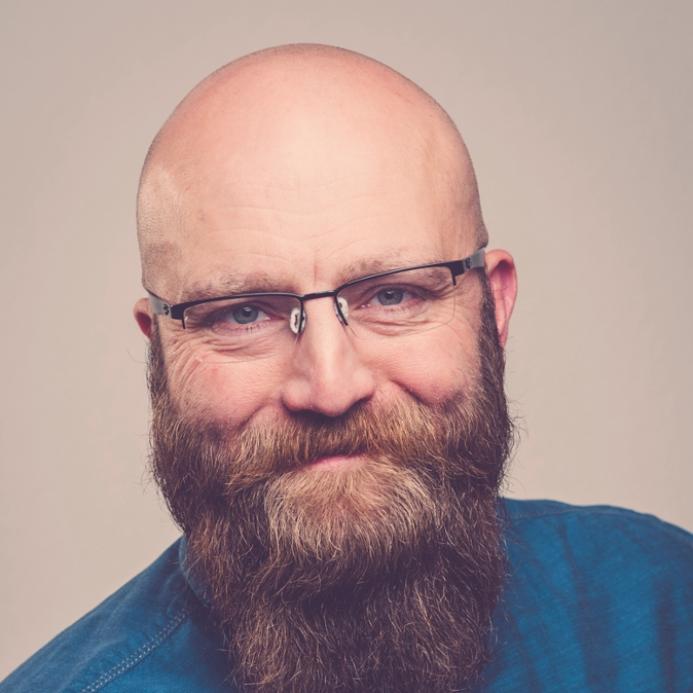 Portraitfoto von Marcin May